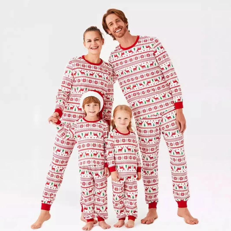 Merry Christmas Family Matchin - Winter Clothing Looks recensie en prijs