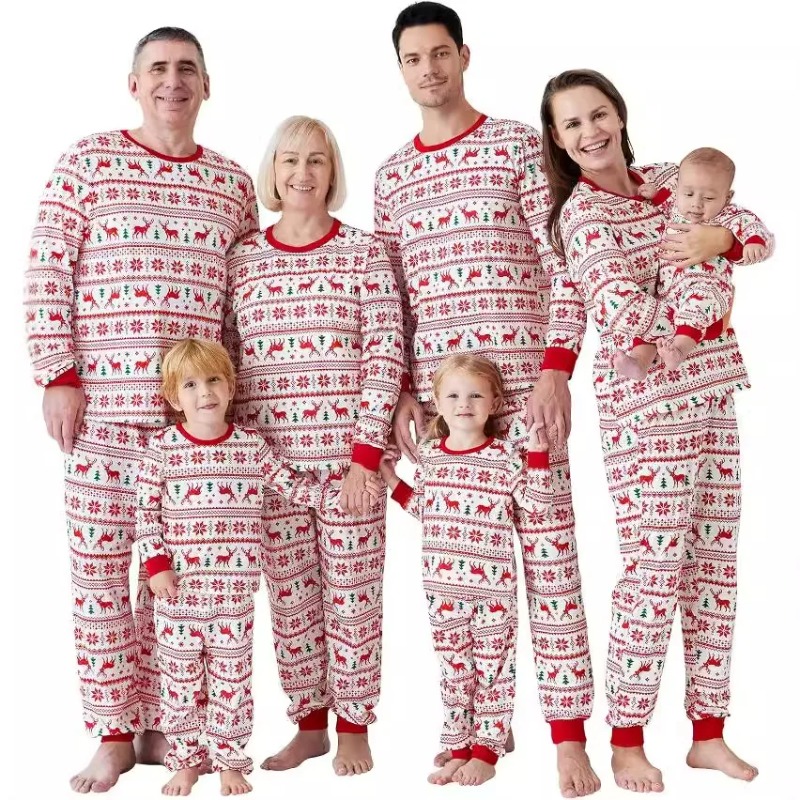 Merry Christmas Family Matchin - Winter Clothing Looks recensie en prijs