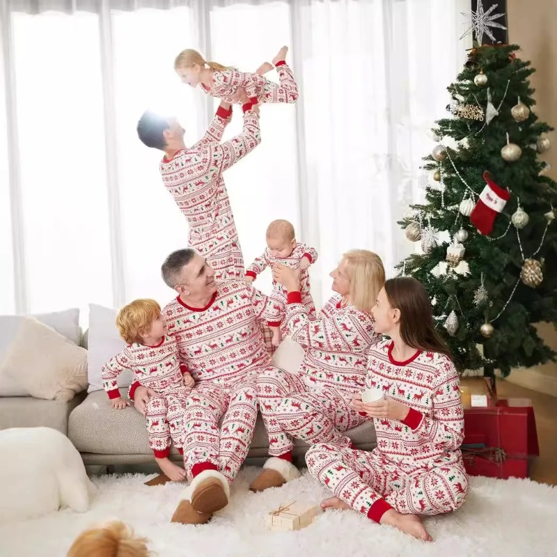 Merry Christmas Family Matchin - Winter Clothing Looks recensie en prijs