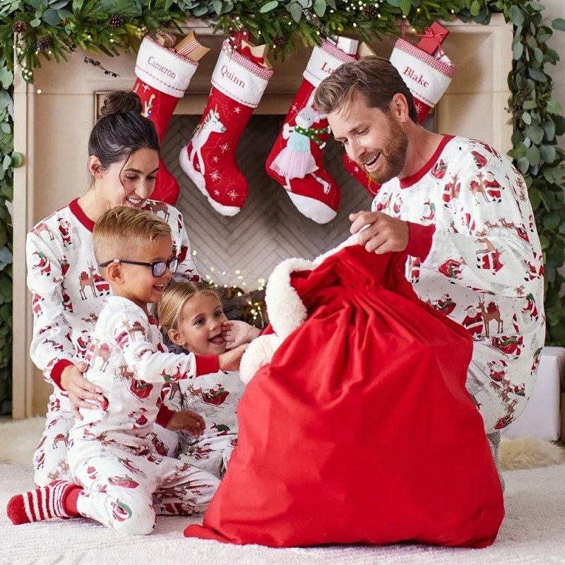 Xmas Family Look Pyjamas Santa - Winter Clothing Looks recensie en prijs